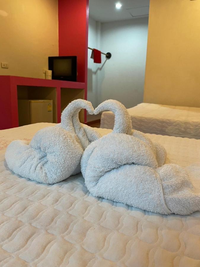 Bank Guesthouse Hat Rin Buitenkant foto