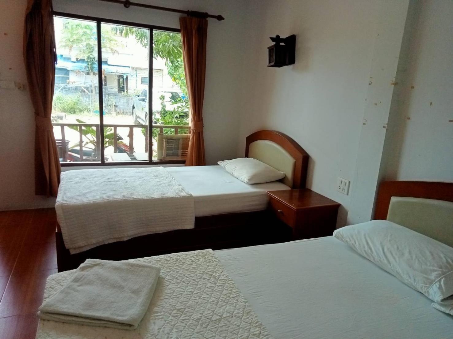 Bank Guesthouse Hat Rin Buitenkant foto